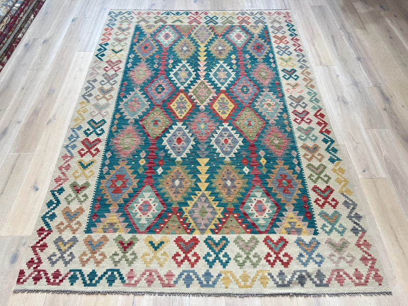 Kundoz Kilim Rug