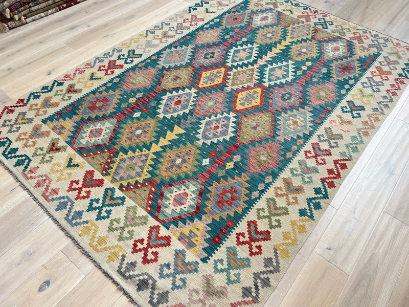 Kundoz Kilim Rug