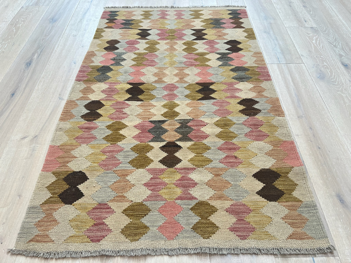 Kundoz Kilim Rug