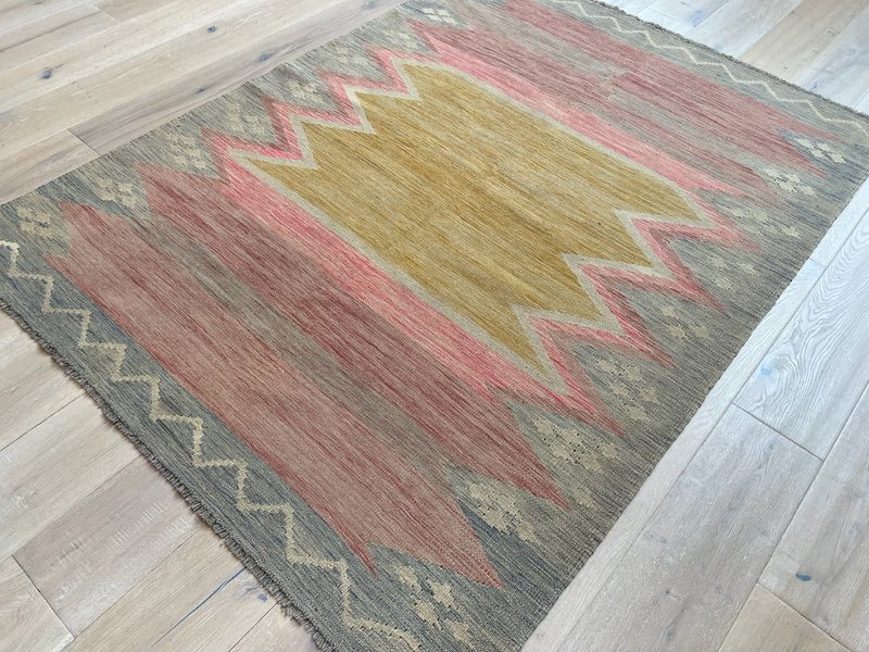 Kundoz Kilim Rug