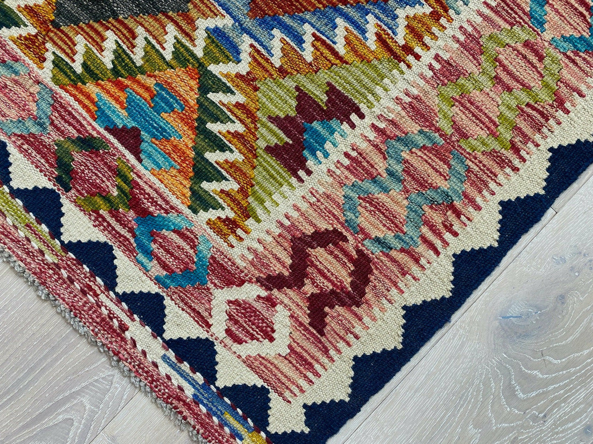 Kundoz Kilim Rug
