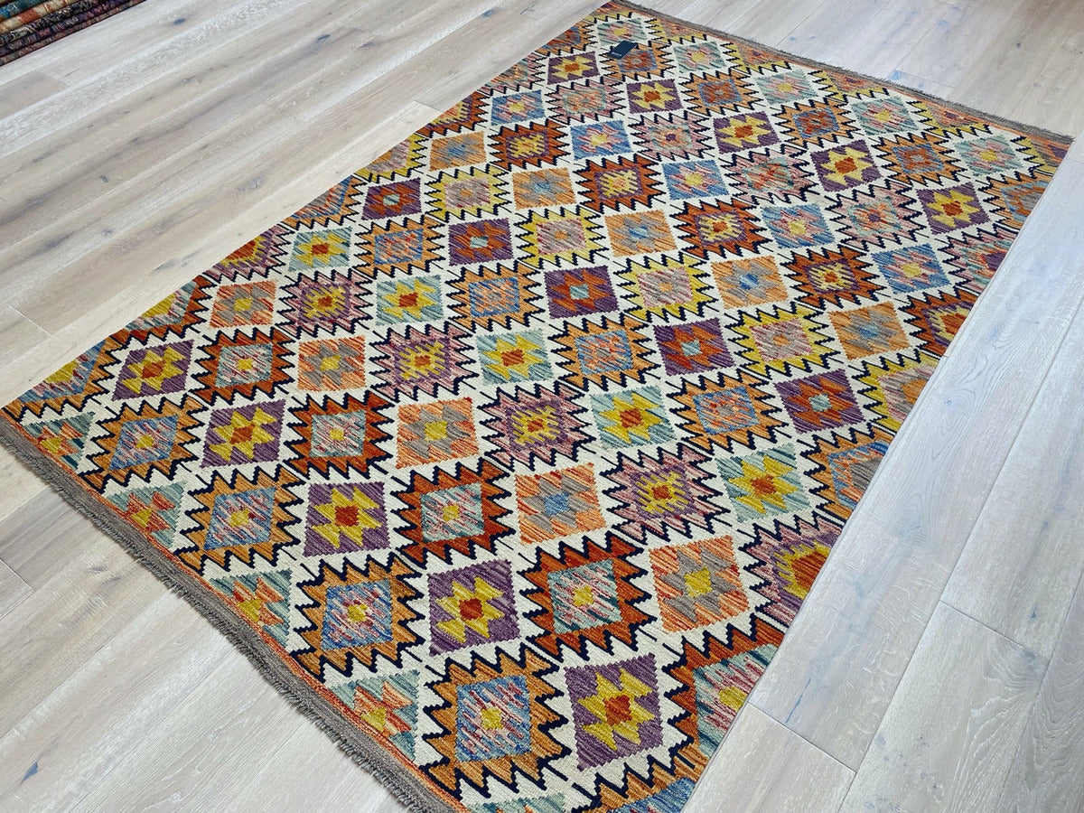 Kundoz Kilim Rug