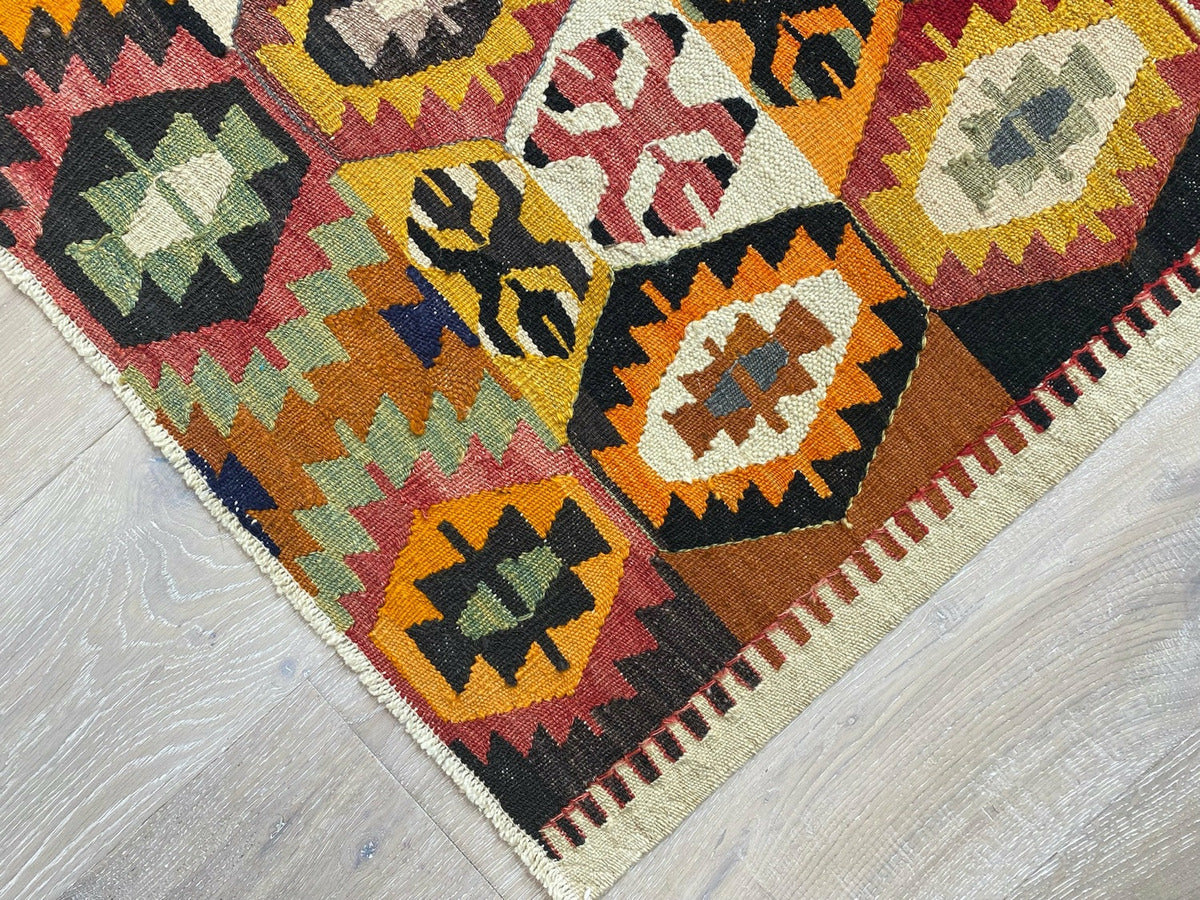 Vintage Yarn Kilim Rug
