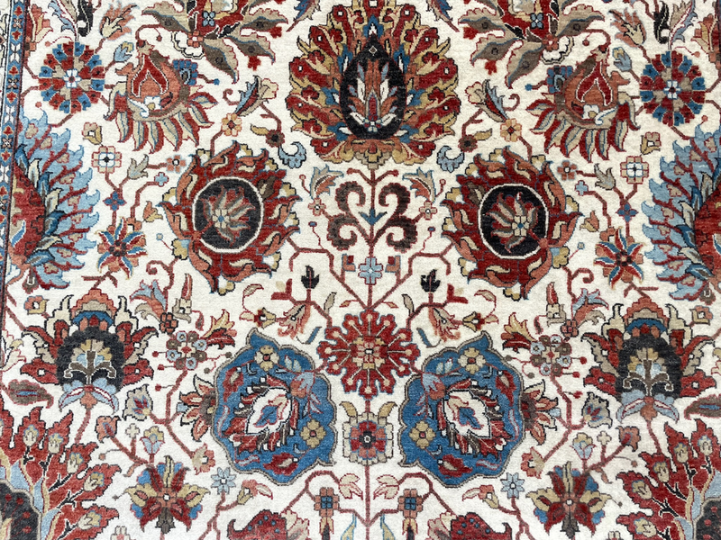 Classic Bhadohi Rug